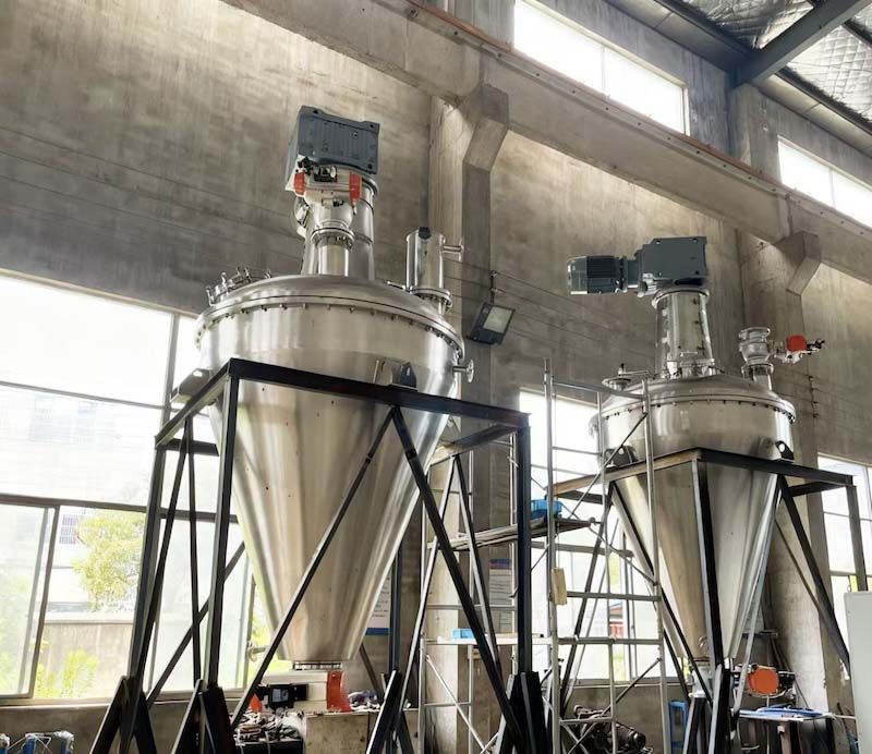 單錐螺帶真空干燥機(jī)